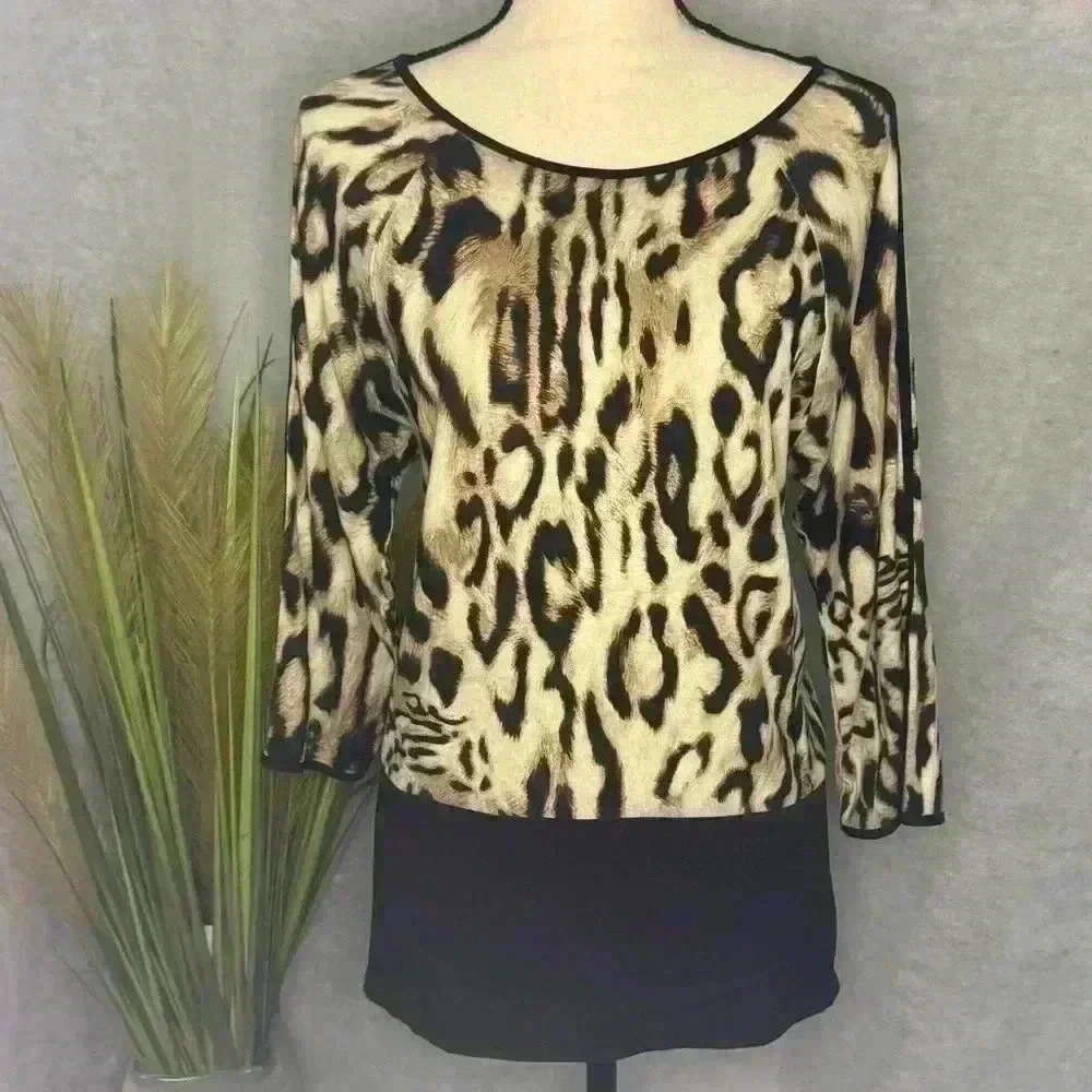 Chico’s Animal Print Long Sleeve Pullover Tunic High Low Hem Size 1 US S/M